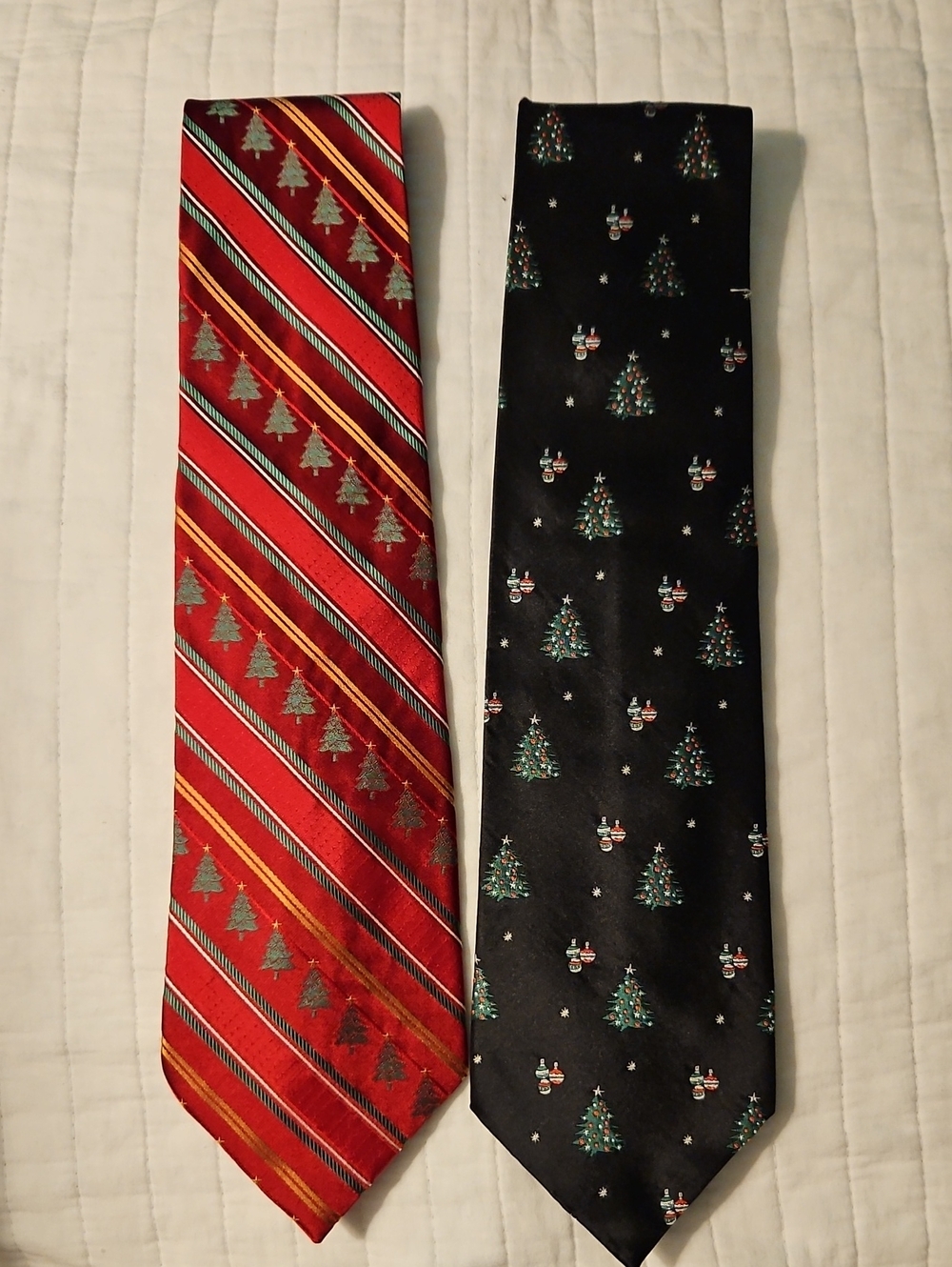 Holiday Silk Tie - Red Christmas Tree Stripe